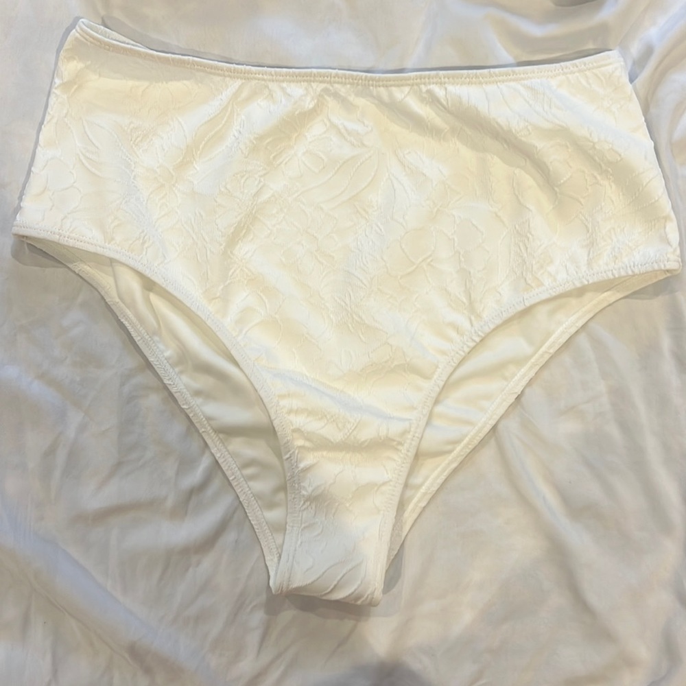 Primary Bottoms and Moontide Top!